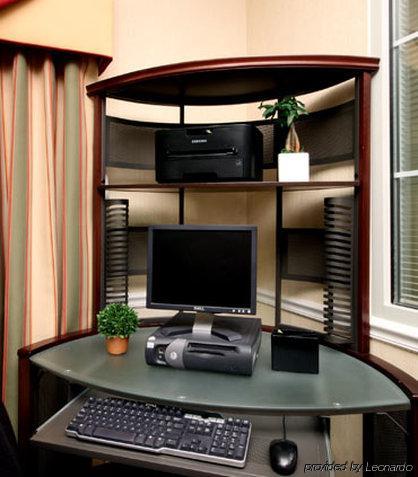 Hotel Fairfield Niles 3*