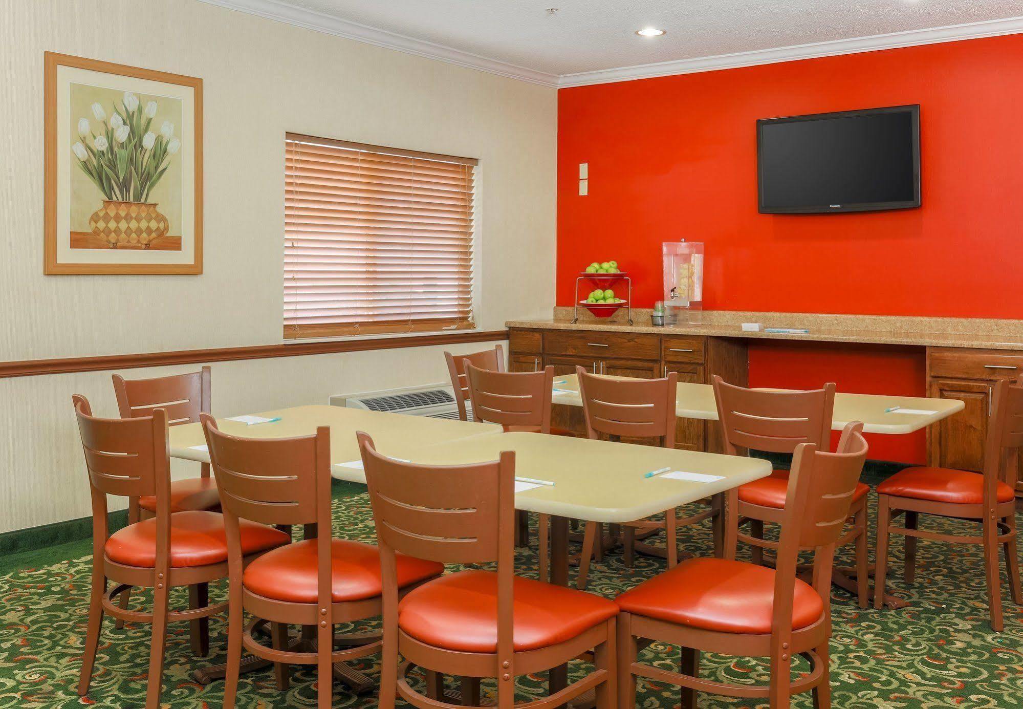 Hotel Fairfield Niles