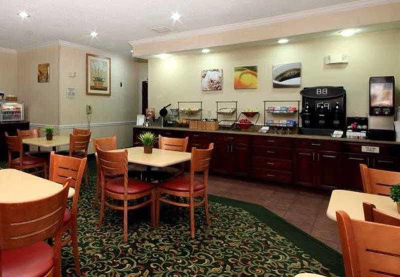 Fairfield Niles Hotel Warren